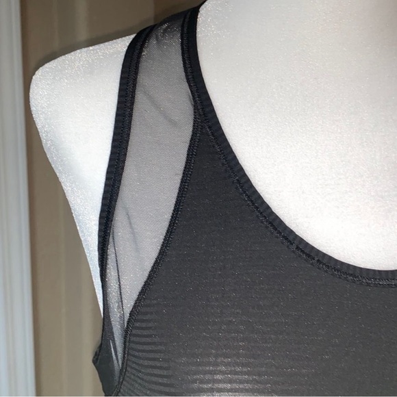 LIKE NEW Victoria Sport Black Workout Tank - Black - Sz Small - Picture 2 of 6